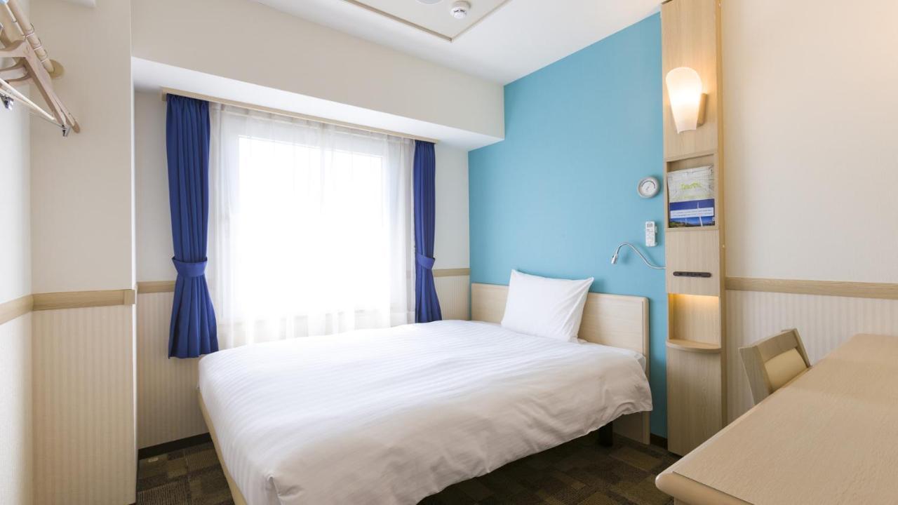 Toyoko Inn Kashiwa-Eki Higashi-Guchi Exteriör bild